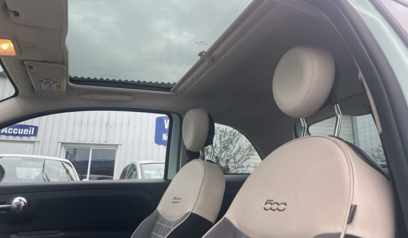 
								Fiat 500 Lounge full									